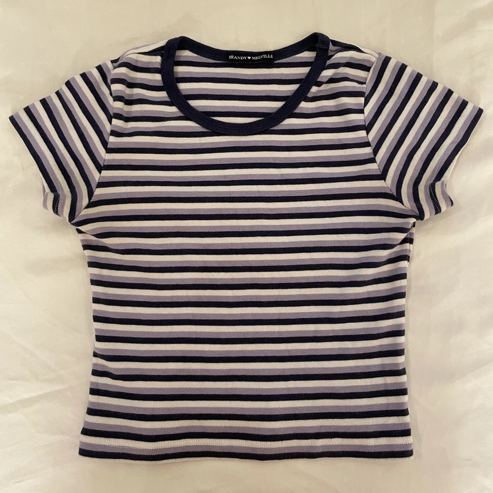 Brandy Melville cropped shirt